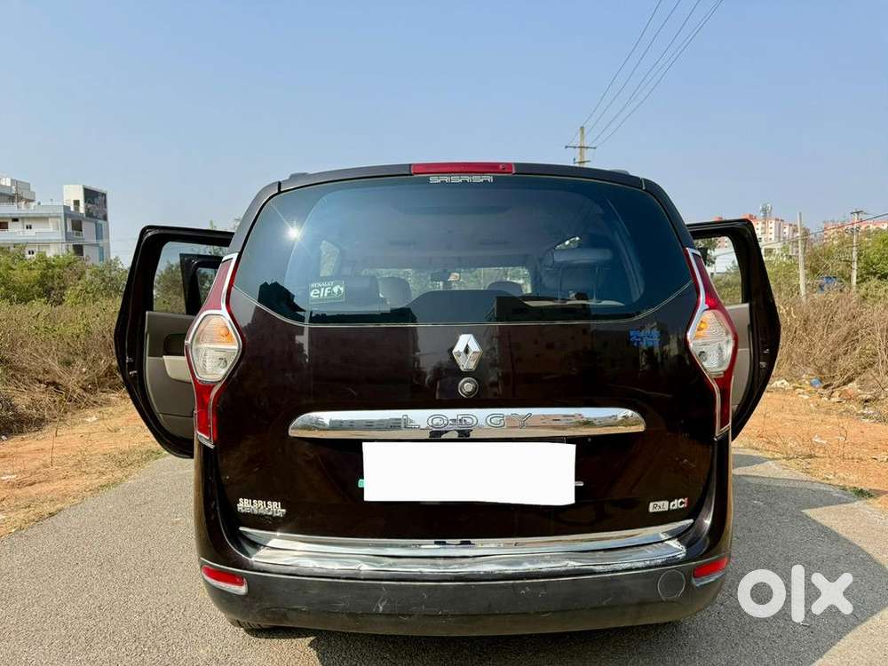 Renault Lodgy 7+ Eight Seater