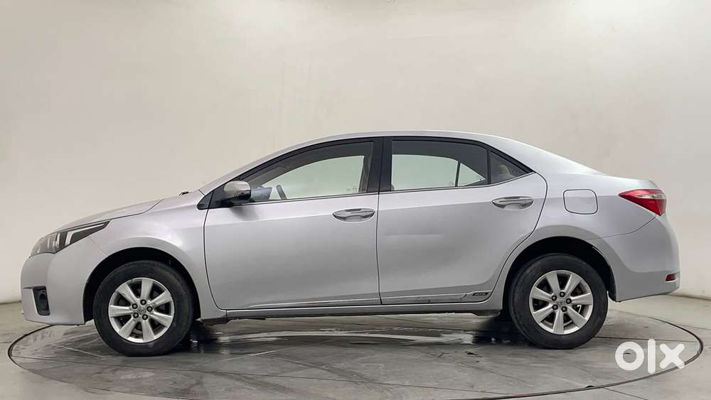 Toyota Corolla Altis G At, 2015, Petrol