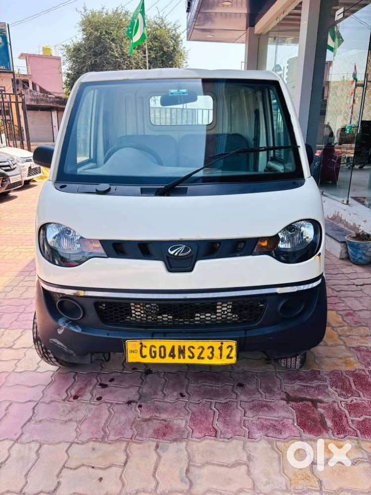 Mahindra Jeep, 2022, Petrol