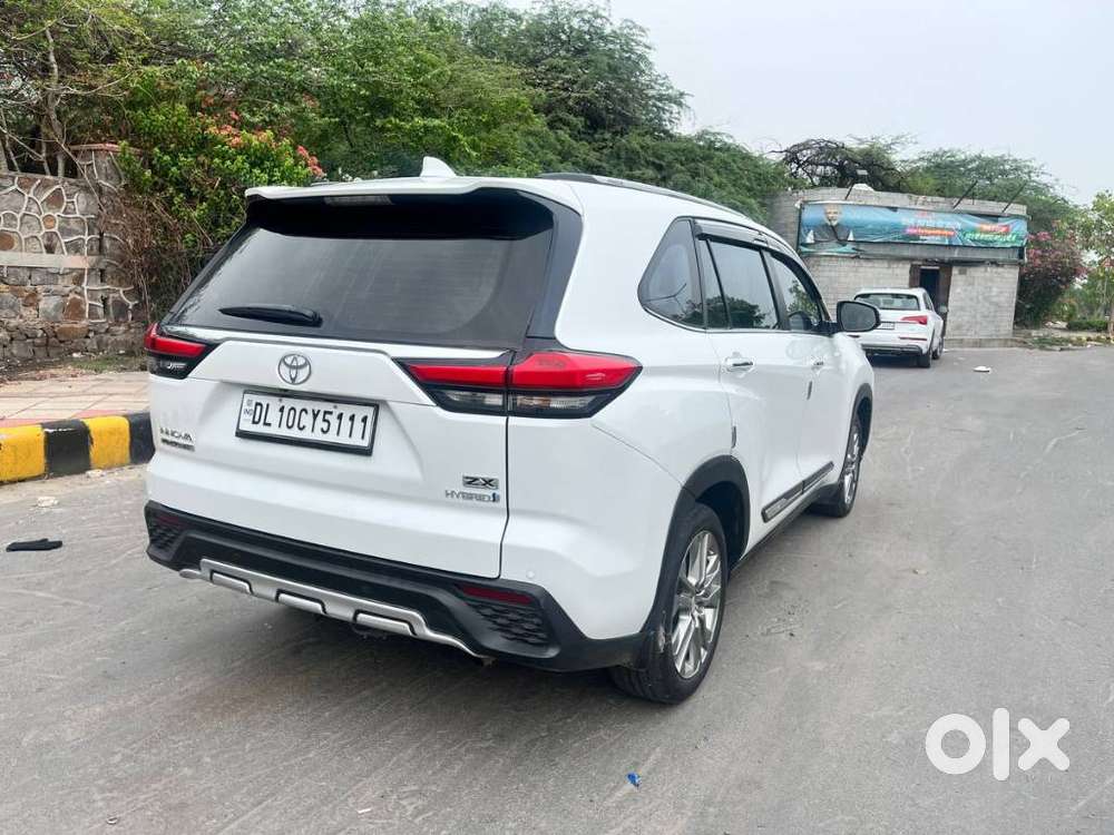 Toyota Innova Hycross 2.0 Zx (o) Hybrid 7 Str, 2024, Electric