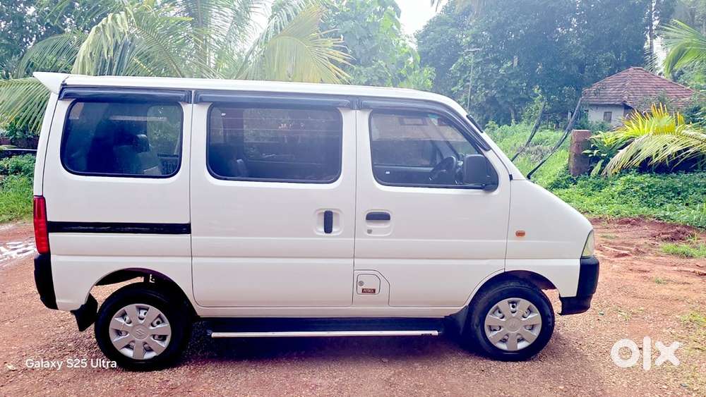 Maruti Eeco Petrol 2015