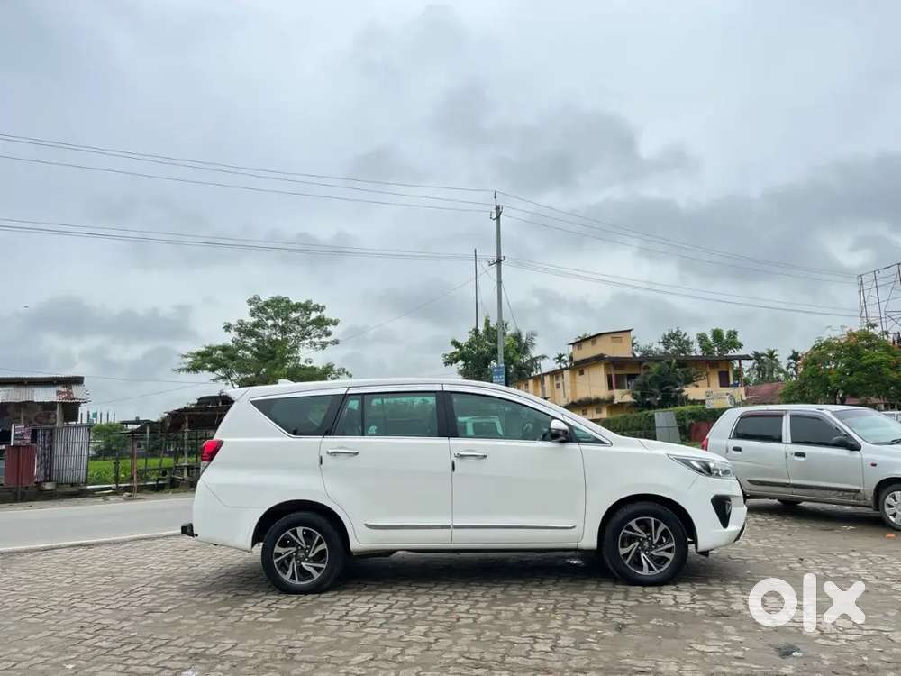 Toyota Innova Crysta Mt 2022