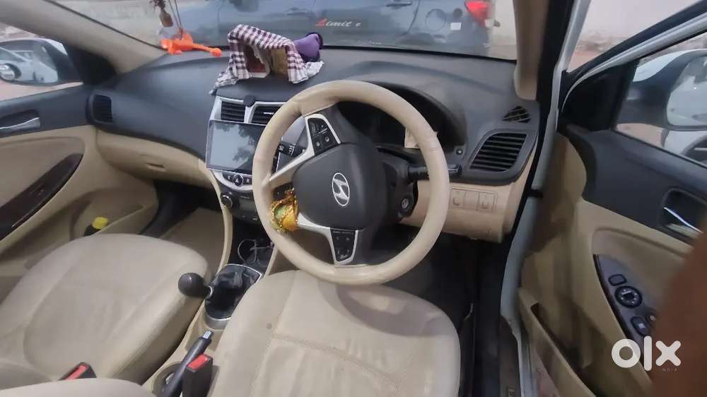 Hyundai Verna 2012
