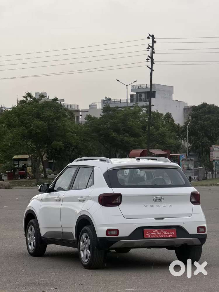 Hyundai Venue S 1.2 Petrol, 2021, Petrol