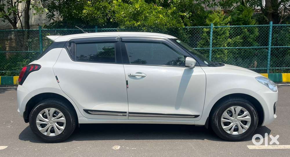 Maruti Suzuki Swift Vxi 1.2 Abs Bs-iv, 2019, Petrol