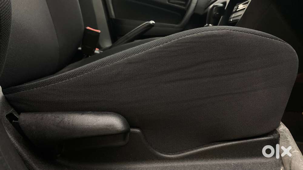 Maruti Suzuki Vitara Brezza 1.5 Vxi At, 2022, Petrol