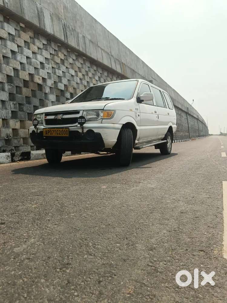 Chevrolet Tavera Neo 2015 Diesel Good Condition