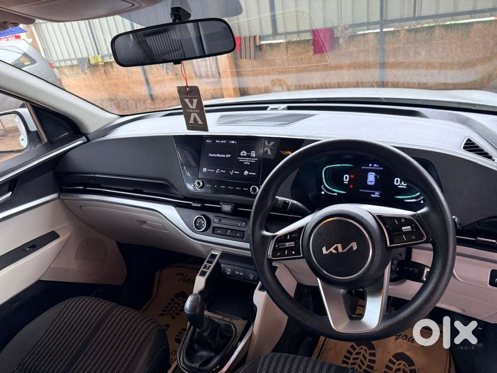 Kia Carens Prestige 2022