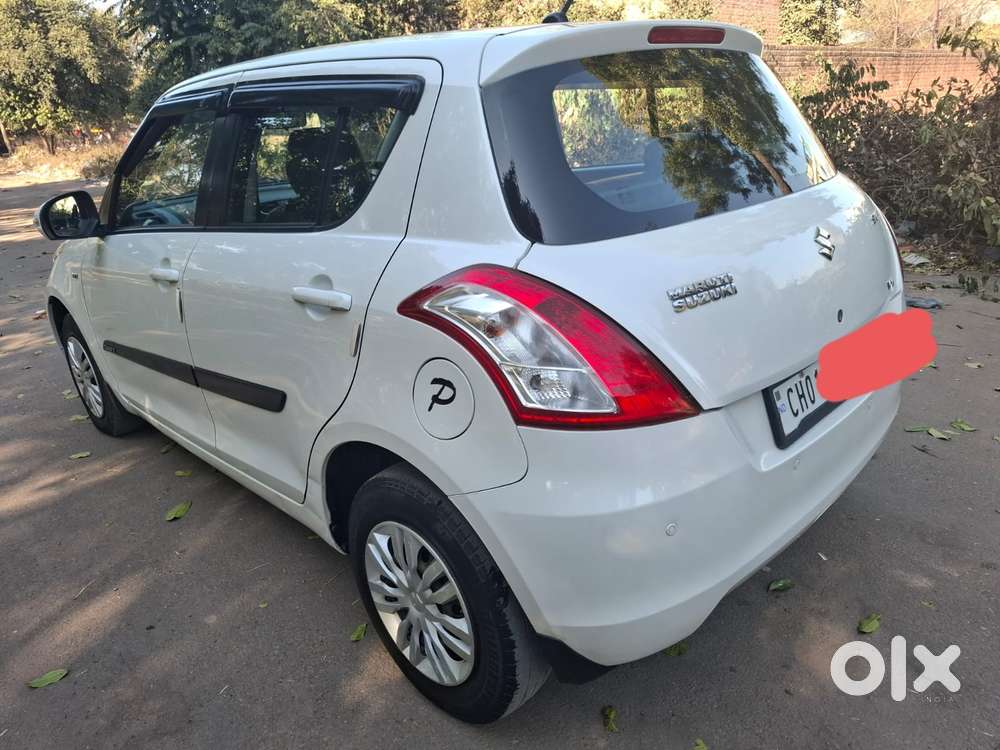 Maruti Suzuki Swift Vxi + Manual, 2014, Petrol