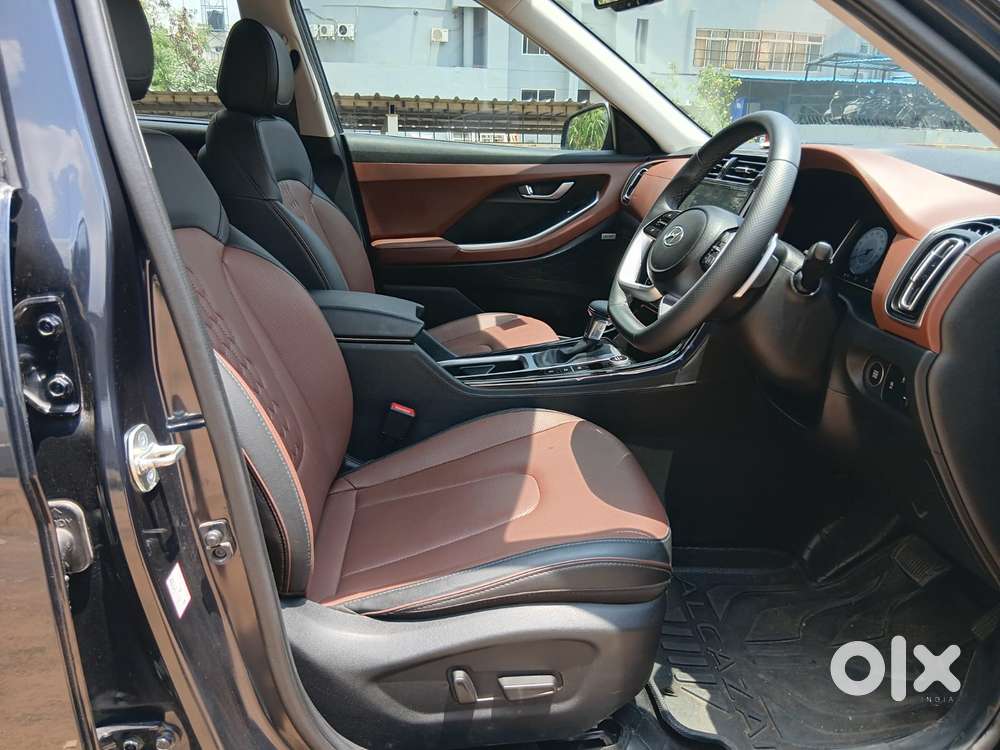 Hyundai Alcazar Platinum (o) 7 Str 1.5 Petrol Dct, 2023, Petrol
