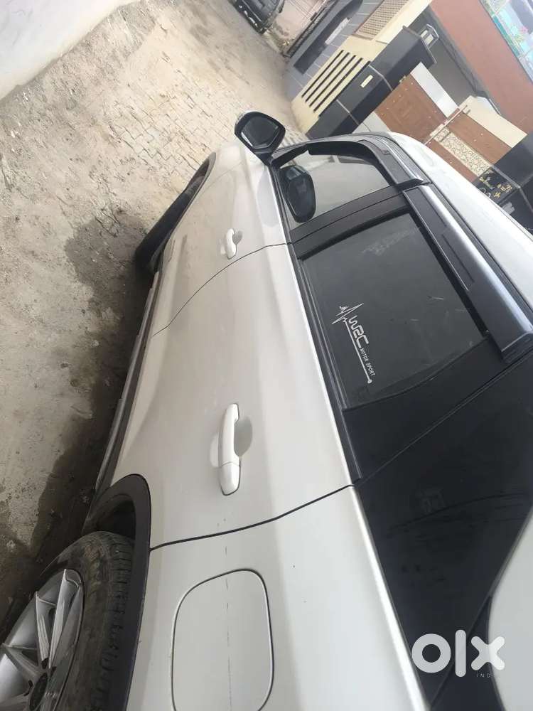 Maruti Suzuki Viyara Brezza Vxi Petrol Cng