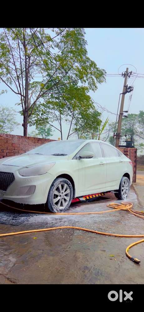 Hyundai Fluidic Verna 2011 Model