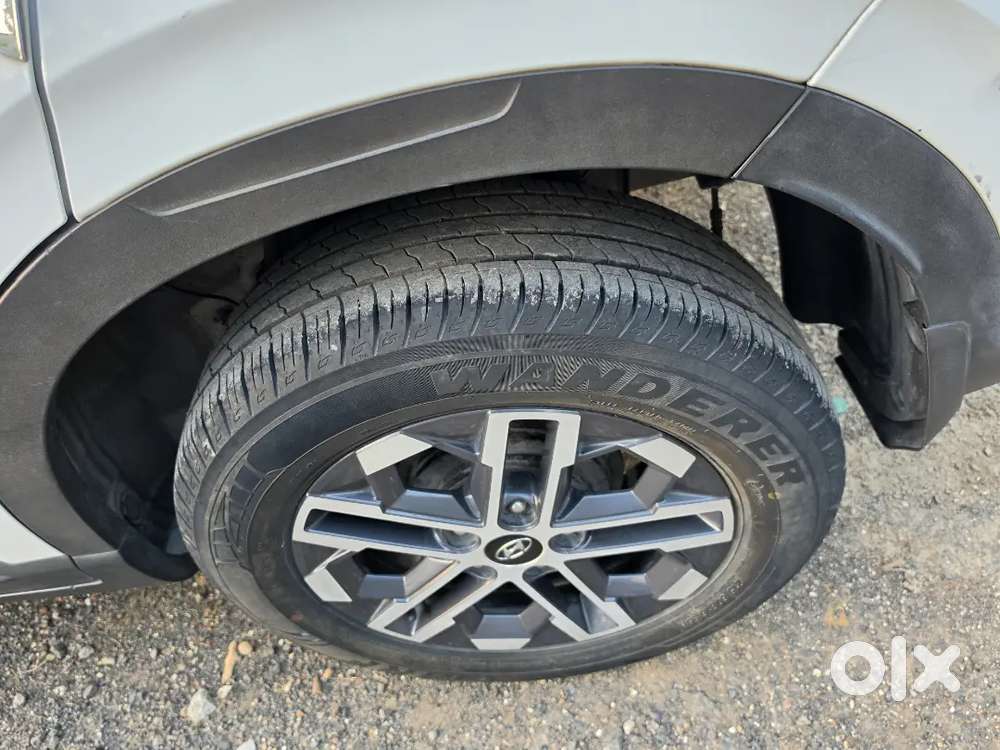 Hyundai Venue 2022 Diesel Well Maintained