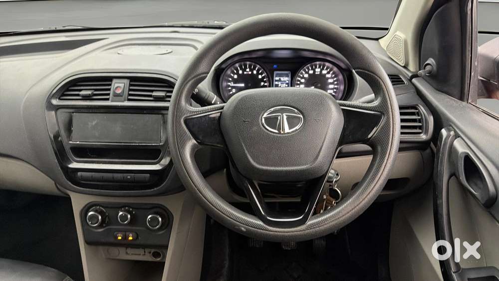 Tata Tiago 1.2 Revotron Xm, 2018, Petrol