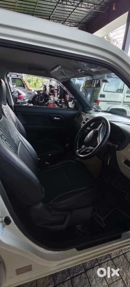 Maruti Suzuki Wagon R Vxi Amt1.2, 2021, Petrol