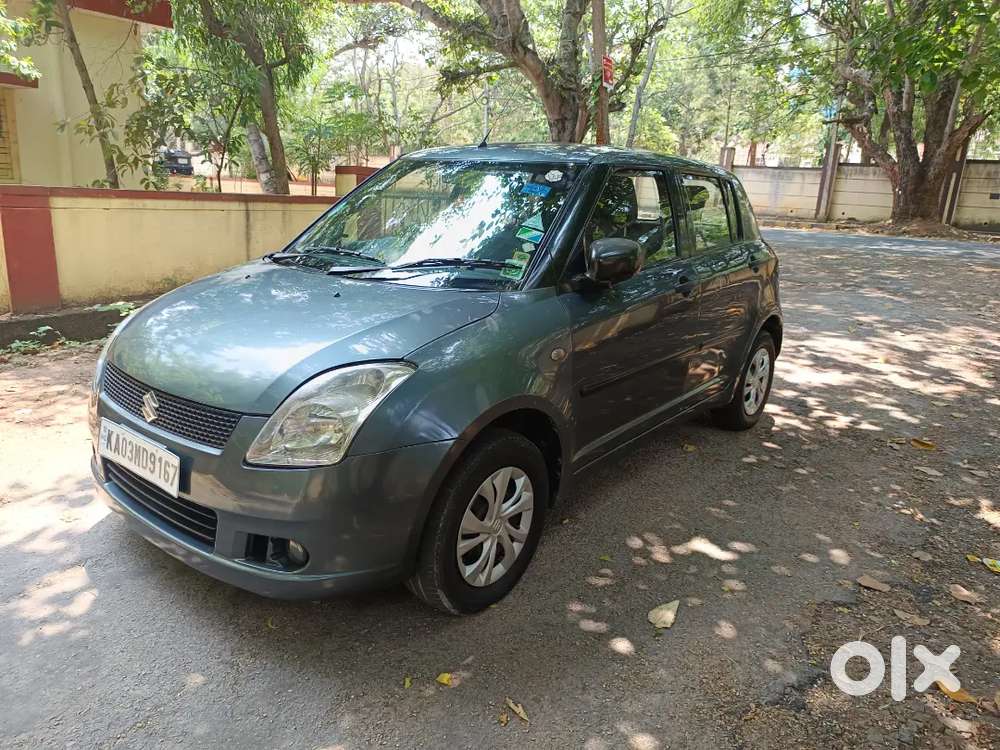 Maruti Suzuki Swift 2005 Petrol 112000 Km Driven