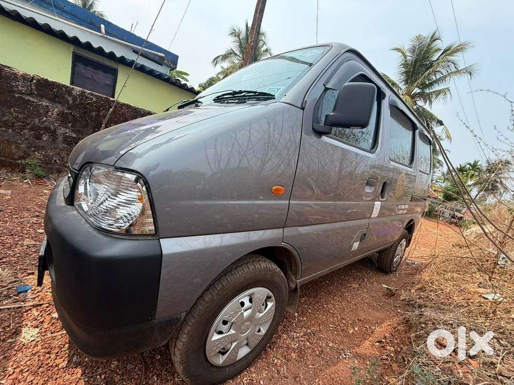 Maruti Suzuki Eeco 2025 Cng & Hybrids 2200 Km Driven