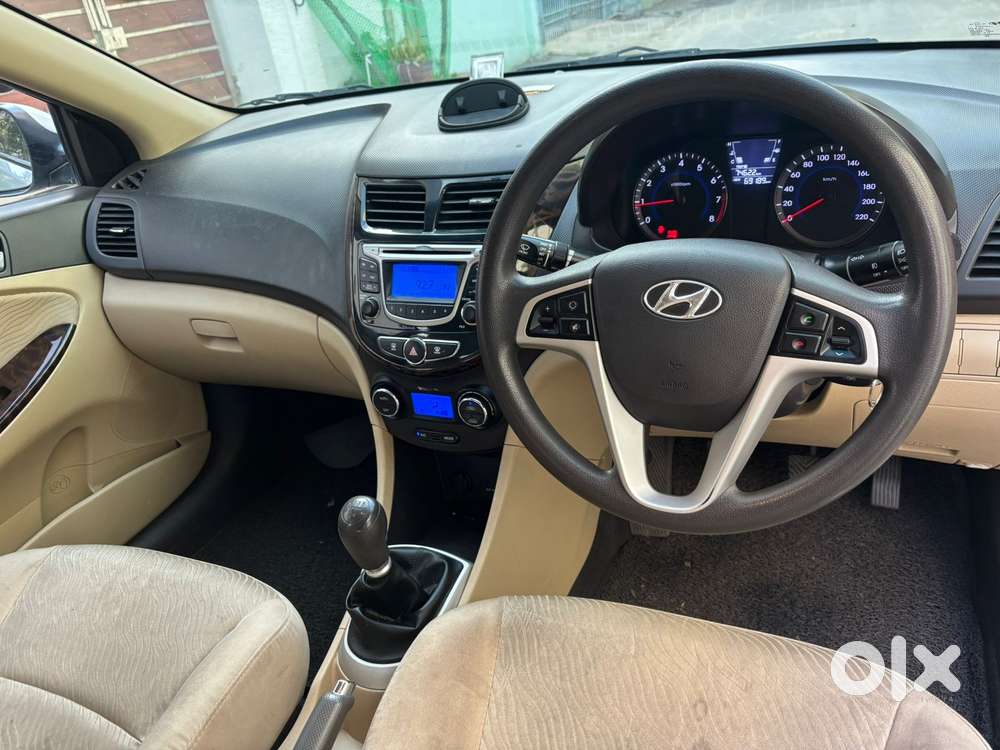 Hyundai Verna Crdi Vgt Sx 1.5, 2014, Petrol