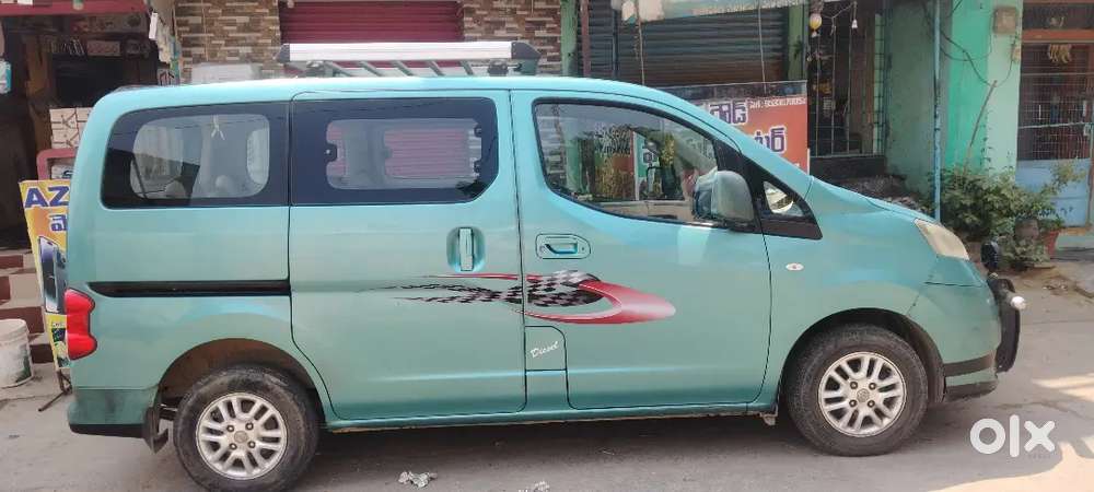 Nissan Evalia 2013