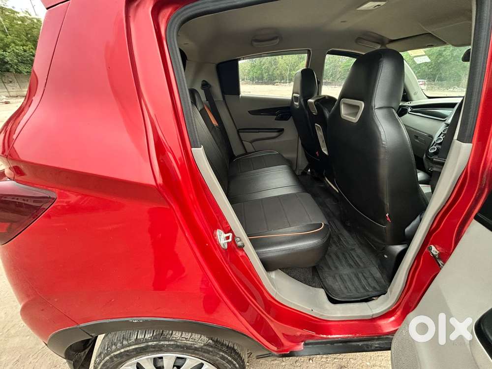 Mahindra Kuv 100 Mfalcon G80 K4 Plus, 2016, Petrol