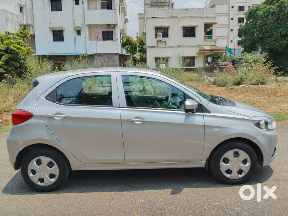 Tata Tiago 1.2 Revotron Xta, 2017, Petrol