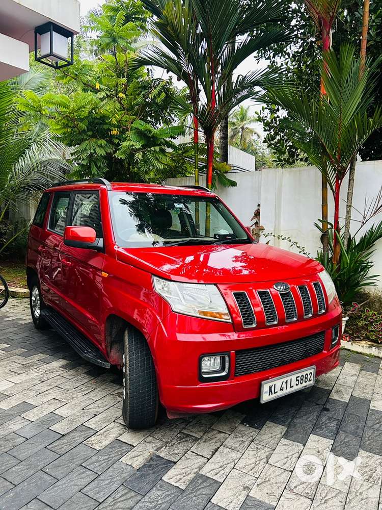 Mahindra Tuv 300 2016 Diesel Well Maintained