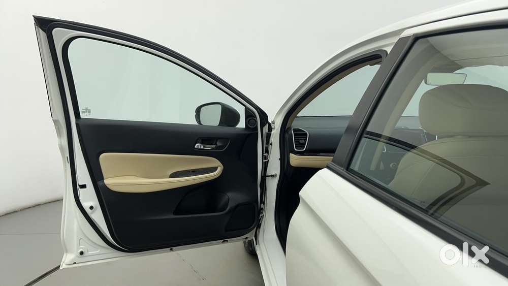 Honda City Zx Petrol Cvt, 2023, Petrol
