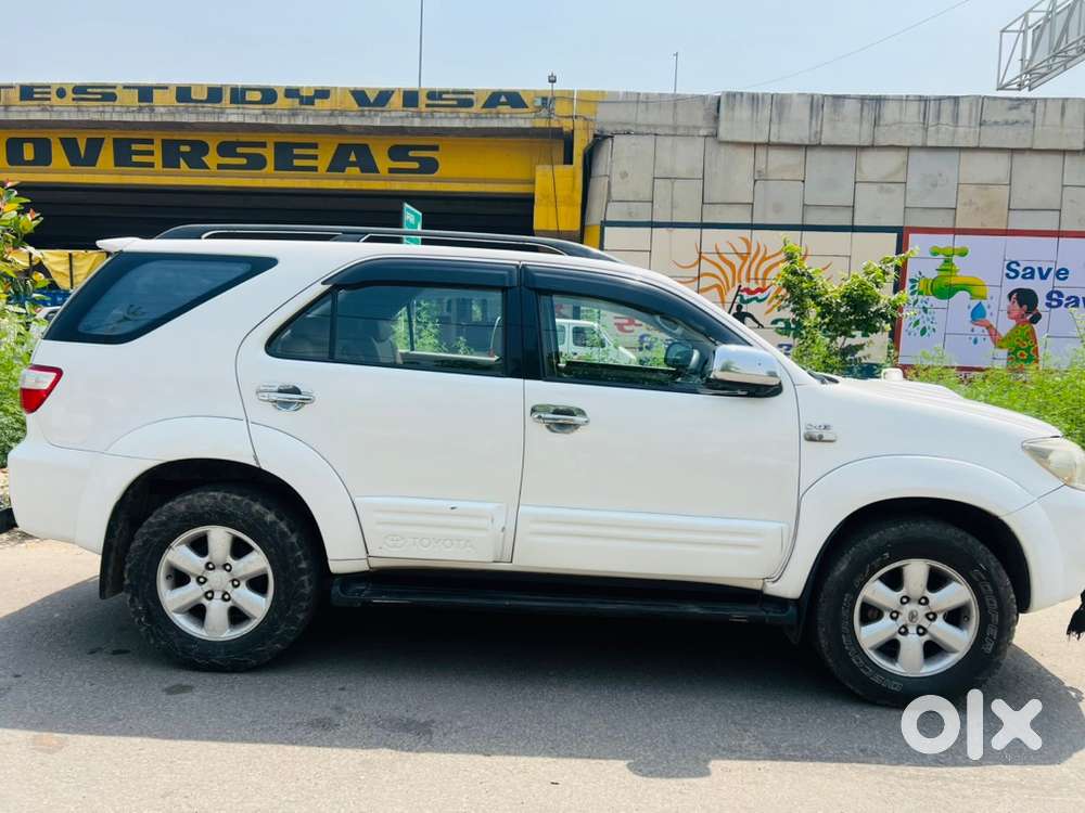 Toyota Fortuner 2010 Diesel Well Maintained