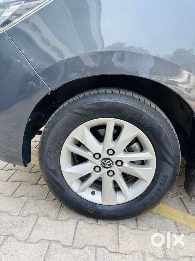 Toyota Innova Crysta [2020-ongoing] 2.4 Gx At 7 Str, 2021, Diesel
