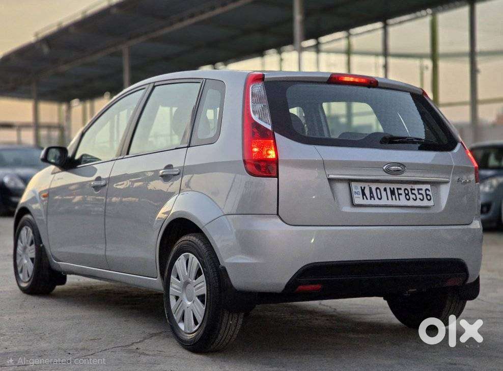 Ford Figo 2012-2015 Petrol Titanium, 2010, Petrol