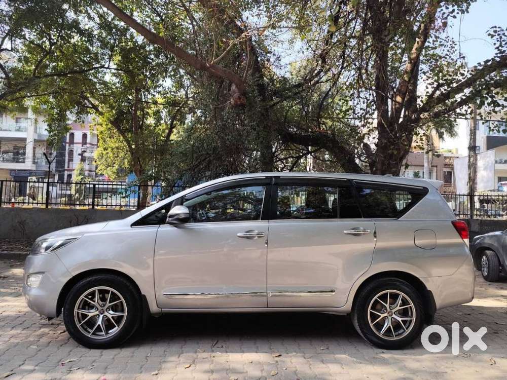 Toyota Innova Crysta 2.4 Gx Mt, 2018, Diesel