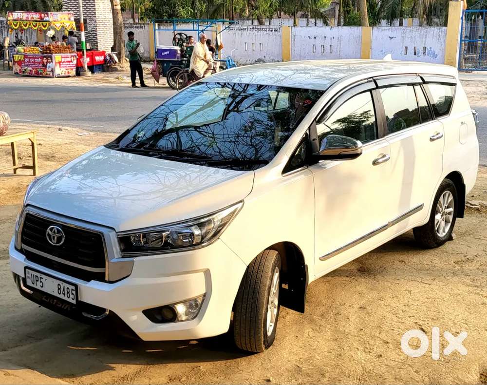 Toyota Innova Crysta 2016