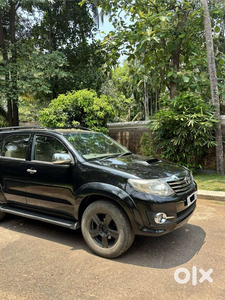 Toyota Fortuner [2009-2012] 3.0 4x4 Mt, 2010, Diesel