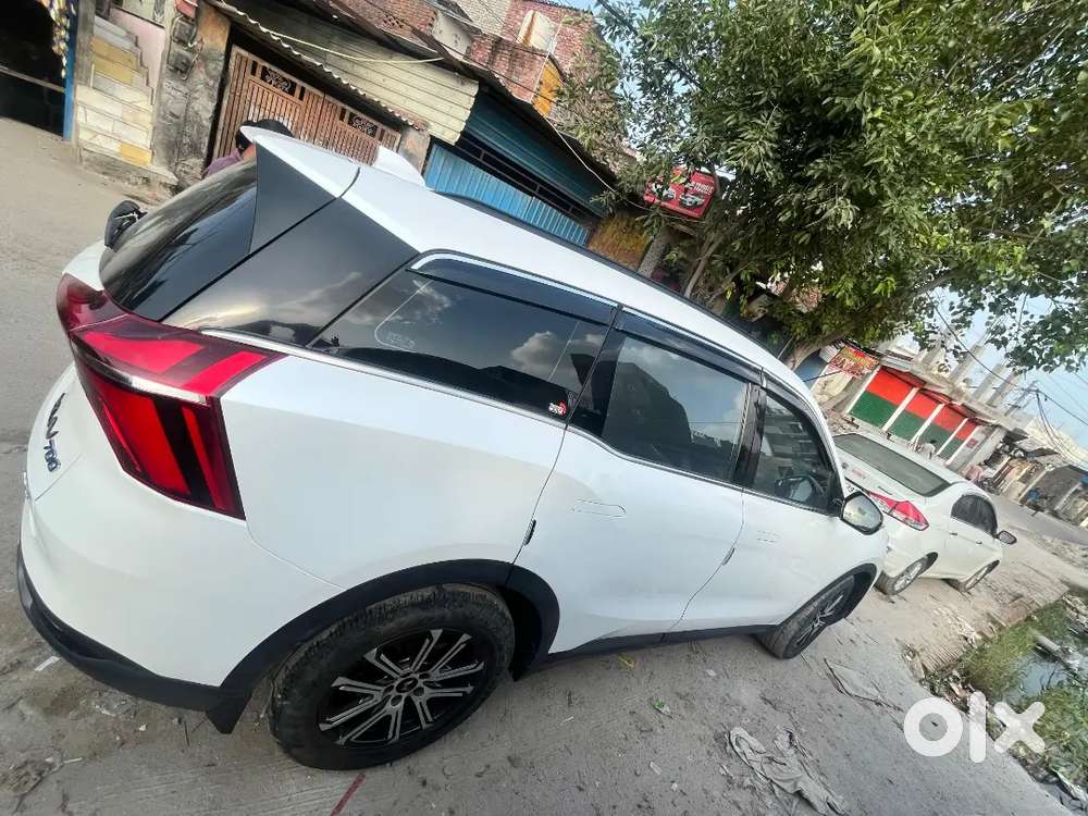 Mahindra Xuv700 2.0 Ax 7 2024