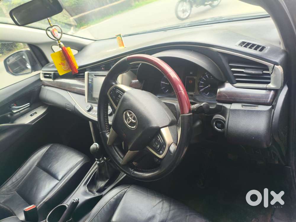 Toyota Innova Crysta 2.8 Z, 2016, Diesel