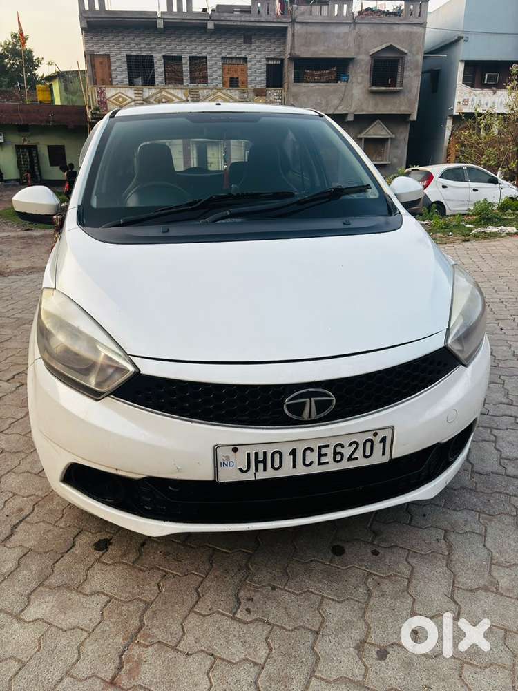 Tata Tiago Petrol 2016