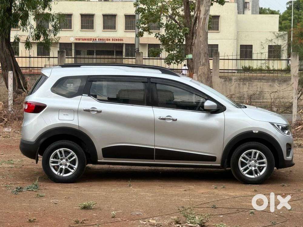 Renault Triber Rxz, 2020, Petrol
