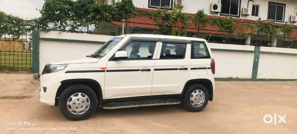 Mahindra Bolero Neo N4