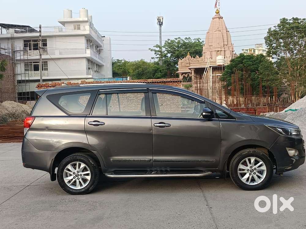Toyota Innova Crysta 2.4 V, 2017, Diesel