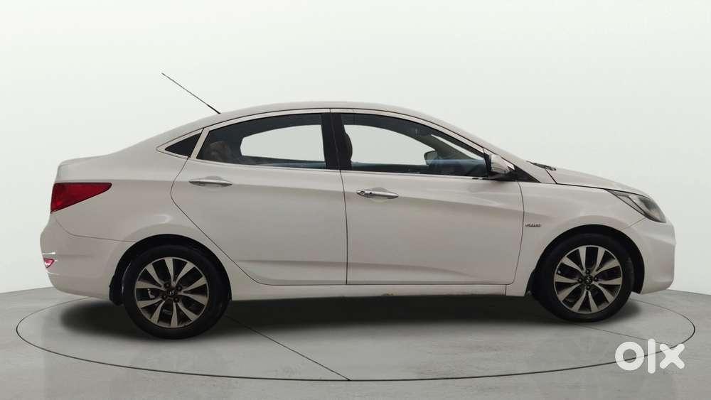 Hyundai Verna Fluidic 1.6 Crdi Sx Opt, 2013, Diesel