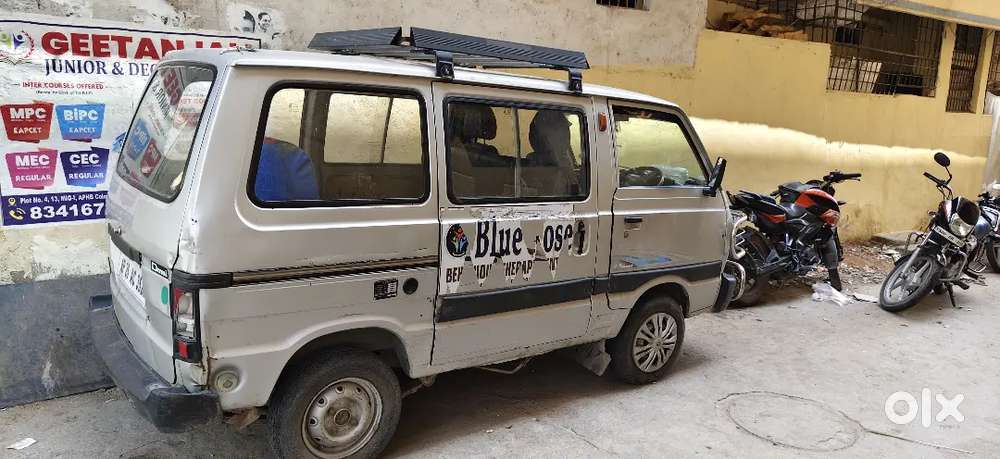 Maruti Suzuki Omni 2010