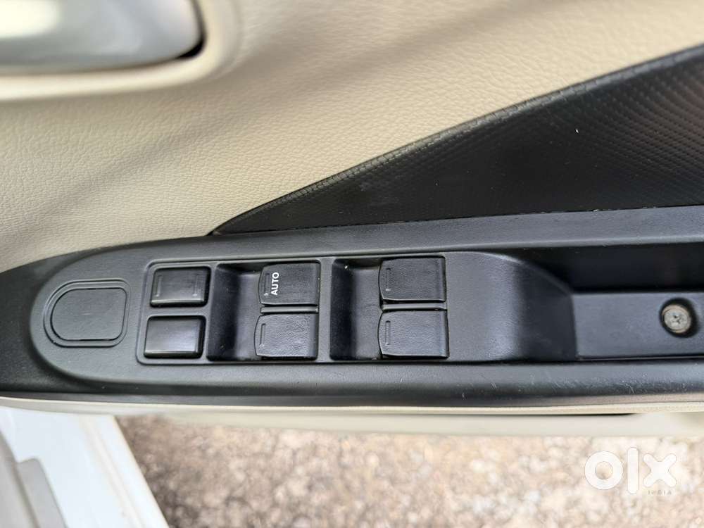 Maruti Suzuki Celerio Vxi At, 2017, Petrol