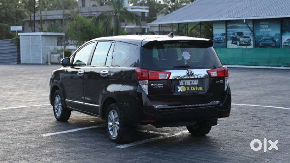 Toyota Innova Crysta 2.8 Zx Automatic 7 Str, 2016, Diesel