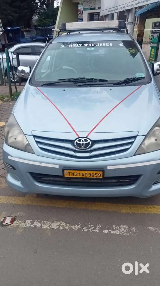 Toyota Innova 2011