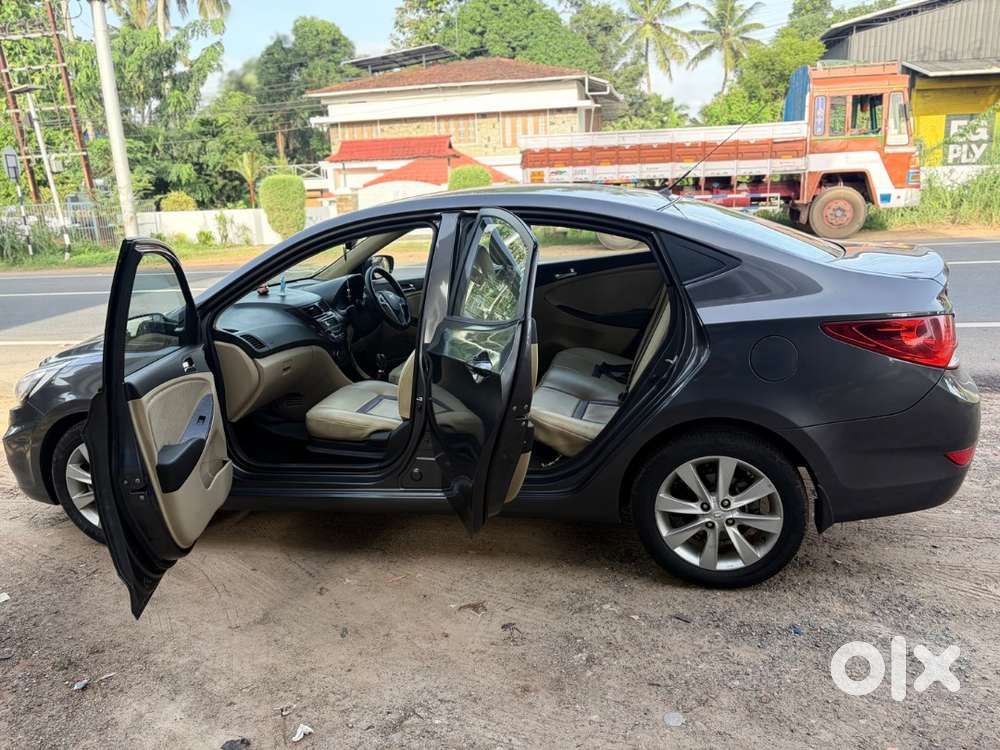 Hyundai Verna 2012 Petrol 32630 Km Driven