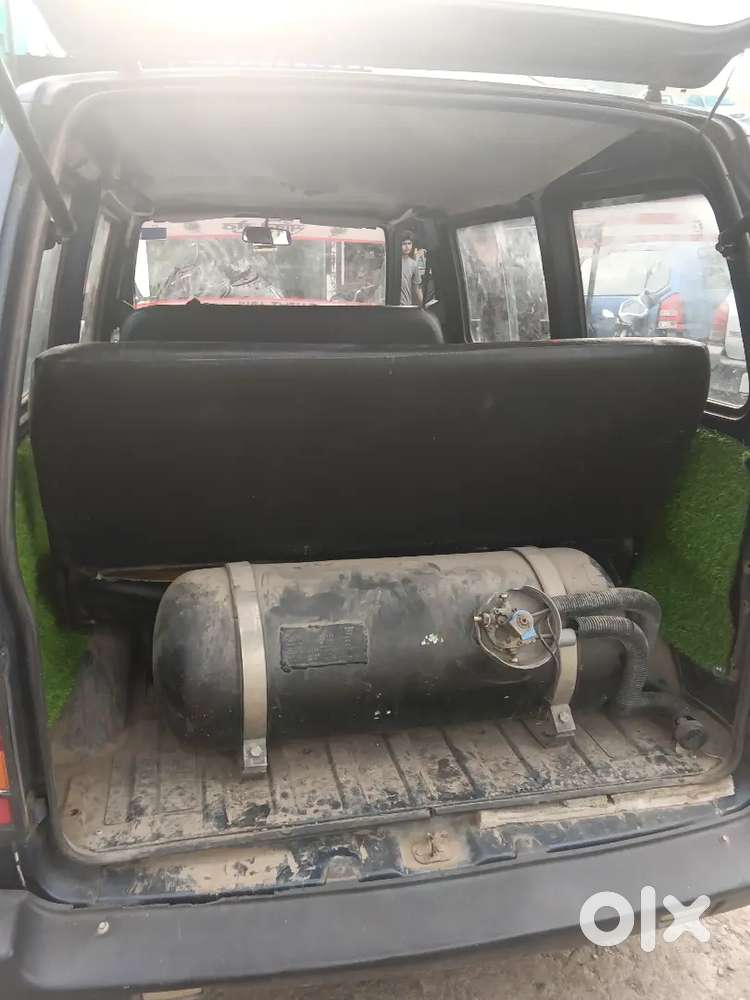 Maruti Suzuki Omni 2010