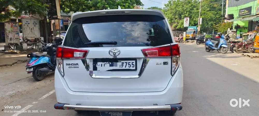 Toyota Innova Crysta Z 2024