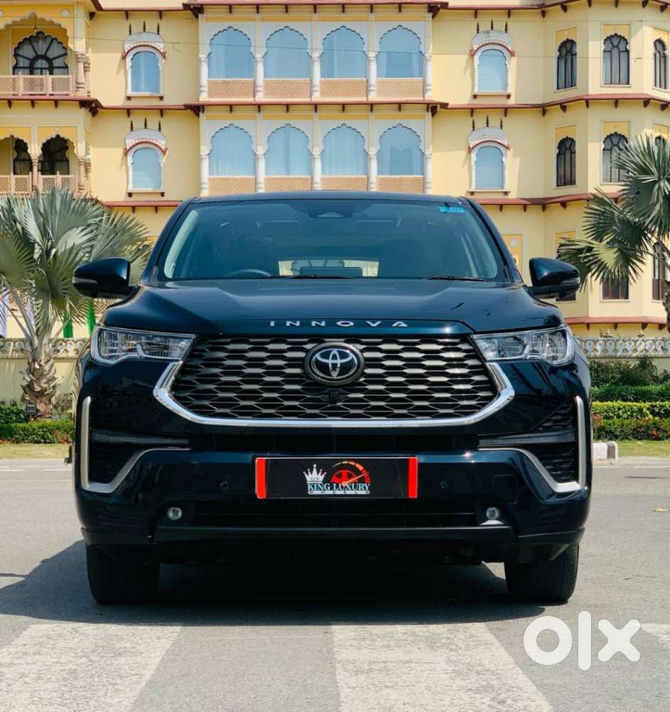 Toyota Innova Hycross 2.0 Zx (o) Hybrid 7 Str, 2023, Petrol