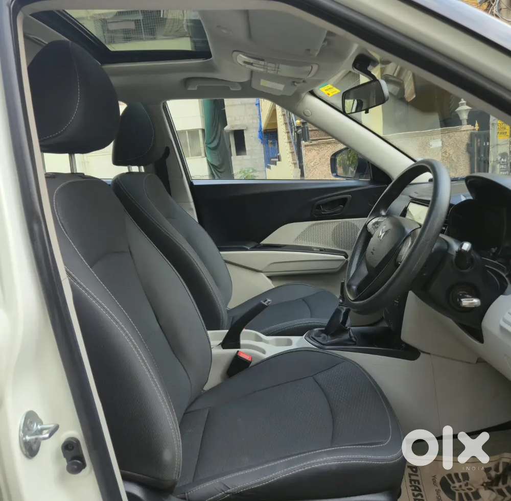 Mahindra Xuv300 W6 (o) With Sunroof,2022 Diese,l 36000 Km Driven