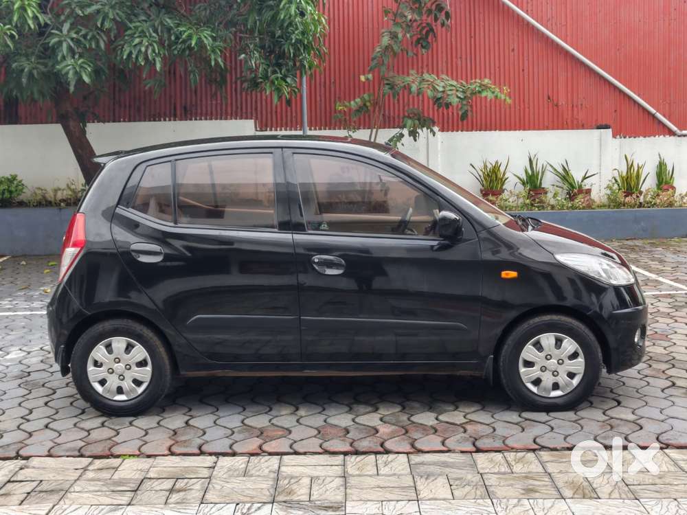 Hyundai I10 Asta 1.2 At With Sunroof, 2010, Petrol
